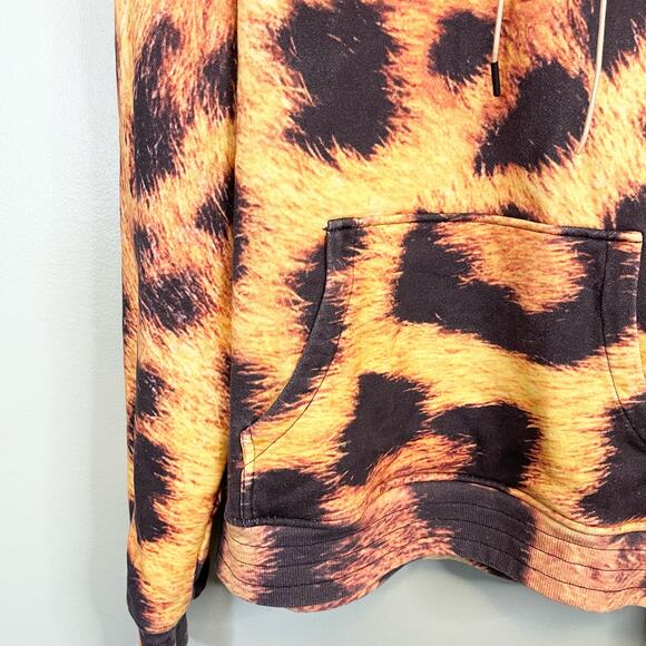 Well Known Studios Men's The Bond Street Black Cheetah Hoodie Jacket Size XL - Picture 4 of 10